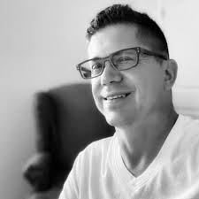 Sean Kaplan (@kaplanmedia)