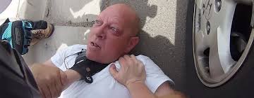 Video: How not to handle road rage