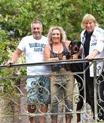 Wir möchten euch diese top luxusveranstaltung mit den amigos am 10.07.2021 im luxory grenchen in der schweiz ans herz legen. Schlager Ehe Aus Bei Amigos Tochter Daniela Alfinito Musik Bild De