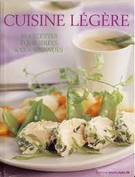 Idéal pour un bon goûter et pour réaliser sa bûche de noël ! Marie Claire Hors Serie N 00 Cuisine Legere 30 Recettes Equilibrees Et Gourmandes Rakuten