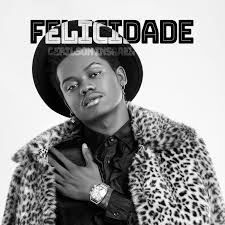 Gerilson insrael acaba de lançar o álbum protótipo, o seu primeiro álbum discográfico vem depois do grande sucesso que o músico teve com as músicas minha bêbada e casa comigo. Gerilson Insrael Felicidade