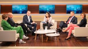 Bert flossbach und kurt von storch in köln gegründet. Doppelganger Diese Prominenten Wurden Bei Der Geburt Getrennt Stern De