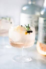 Elderflower Spanish Gin Tonics Craft And Cocktails Recipe Healthy Cocktails Food Cocktail Hacks