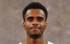 Men's College Basketball: Arnold, Johnson key in Raiders win