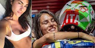Francesca sofia novello e valentino rossi stanno insieme ormai da diversi anni, eppure, nonostante la popolarità del campione di motogp, i due hanno sempre preferito mantenere una certa discrezione sulla loro relazione. Francesca Sofia Novello Conferma Tutto Si Io E Valentino Rossi Ci Amiamo E Allora Gossip