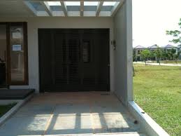 Gambar rumah doro kepek garasi : 30 Contoh Gambar Garasi Mobil Samping Terkeren Desain Id