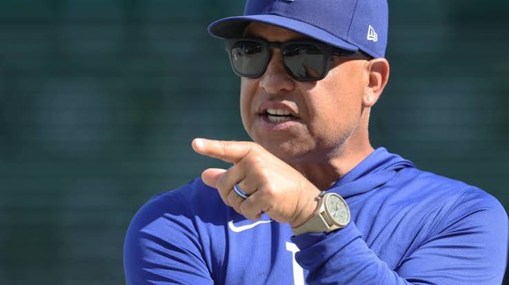Dave Roberts Reveals Shohei Ohtani Decision After Dodgers Loss - Athlon