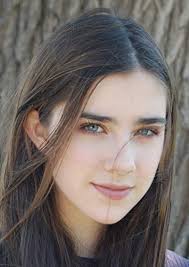 Fan Casting Sterling Jerins as Scarlett Garner in Awake