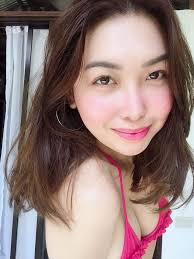 Anne Stockton Instagram: annetisay_