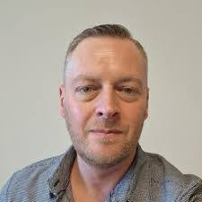 Chris Burt's Instagram, Twitter & Facebook