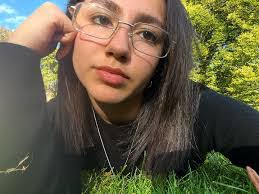 Maya Pollock's Instagram, Twitter & Facebook