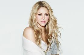 Pick the right shade if you want light brown eyebrows, go precisely one shade lighter. Blonde Here With Black Eyebrows I Want To Bleach Lighten My Eyebrows So I Can Fill Them In With A Lighter Color A La Shakira Here Does Anyone Do This Have Tips Or Tricks