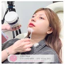 👑 DÁNG MŨI ĐÃ ĐẸP, NHƯNG TỔNG THỂ GƯƠNG MẶT VẪN THIẾU HÀI HOÀ? 👉 Cấy HA  cằm tại Vivian chính là bước hoàn thiện giúp mặt cân đối hơn mà không