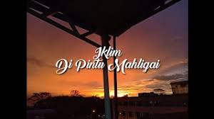 C f nyatakan segala impian. Download Lagu Di Pintu Mahligai Lirik Mp3 Video Gratis