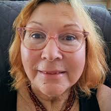 Does anybody use this for carrying a second mask while diving?