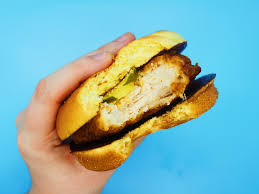 Mcdonald's crispy chicken sandwich is a southern style fried chicken sandwich that's crispy, juicy and tender perfection. Mcdonald S New Chicken Sandwich Gave It A Much Needed Traffic Boost According To A New Report Laptrinhx