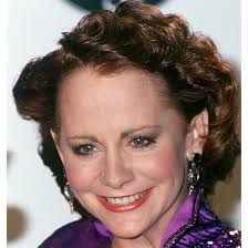 Reba McEntire + Boyfriend Rex Linn Do the Viral 'Da' Dip' Dance