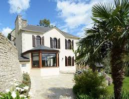Extension Maison Bois Toiture Ardoise Maison Traditionnelle Maison De Maitre Realisation Veranda Extension Maison Extension Maison Bois Maison Traditionnelle
