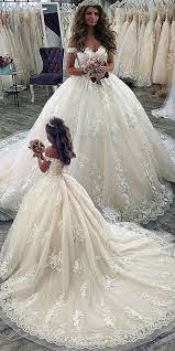 Brautkleiderball finden sie auch auf facebook Ball Gown Off Shoulder Sleeve Lace Wedding Dress By Misdaisystyle 299 00 Usd Ballkleid Hochzeit Braut Brautkleid