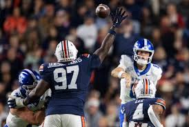 Kentucky snaps 10-game SEC losing streak in win over Auburn: 4 things to  know and postgame cheers | A Sea Of Blue