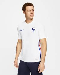 Em 1906, a equipe mudou a cor da camisa para o vermelho, manteve o calção azul e deixou as meias também em vermelho. Novas Camisas Da Selecao Da Franca 2020 2021 Nike Eurocopa Mdf