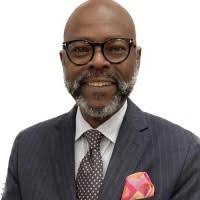 100+ perfiles de «R Ted»