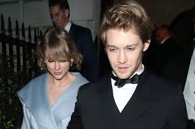 In fact, we actually know a surprising amount about the boys in this album, all because they made the mistake of dating taylor swift when she was in high school. Taylor Swift Skips Grammys To Support Boyfriend Joe Alwyn