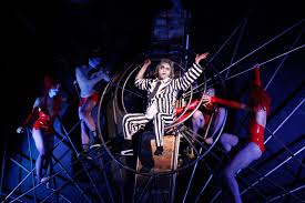 The ghosts can't be seen by anyone in the house other than by the daughter lydia, with whom they become friends. Meet The Couple Who Were Married By Beetlejuice