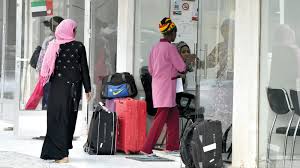 أطلقت وزارة العمل والتنمية الاجتماعية هذه الخدمة من خلال شركات ومكاتب الاستقدام المُعتمدة عبر منصة عدم تطابق بيانات الحالة الاجتماعية في الطلب مع البيانات لدى وزارة الداخلية. Ù…ØªØ¹Ø§Ù…Ù„ÙˆÙ† Ù…ÙƒØ§ØªØ¨ Ù„Ø§Ø³ØªÙ‚Ø¯Ø§Ù… Ø§Ù„Ø®Ø§Ø¯Ù…Ø§Øª ØªÙ‚Ø¯Ù… Ø¹Ù‚ÙˆØ¯Ø§ ØºÙŠØ± Ø±Ø³Ù…ÙŠØ© ÙˆØªØ²ÙŠØ¯ Ø±Ø³ÙˆÙ… Ø§Ù„Ø¨Ø§Ù‚Ø§Øª Ù…Ø­Ù„ÙŠØ§Øª Ø£Ø®Ø±Ù‰ Ø§Ù„Ø¥Ù…Ø§Ø±Ø§Øª Ø§Ù„ÙŠÙˆÙ…