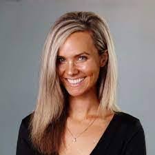 Minnie Whitney's Instagram, Twitter & Facebook