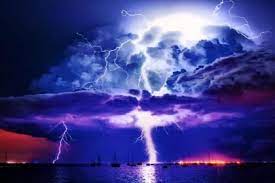 Monster Lightning Storm Hd Wallpaper Tempesta Di Fulmini Bussare Sentimenti