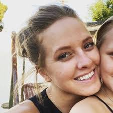 Caitlin Coe's Instagram, Twitter & Facebook