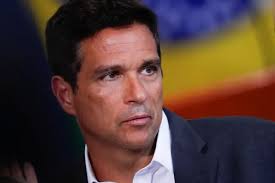 O que faz o Banco Central e por que Lula está em pé de guerra com Campos  Neto?