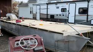 We are a boutique pontoon boat remodeling service facility located in beautiful lake havasu city, arizona. How To Replace Your Pontoon S Floor