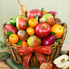 Potong buah alpukat menjadi dua, kemudian buang bijinya 2. Bakul Buah Buahan Sebagai Hadiah 43 Gambar Buah Buahan Eksotik Yang Lebih Baik Untuk Diambil Dalam Satu Set Betapa Cantik Untuk Mengemas Buah Buahan Sendiri