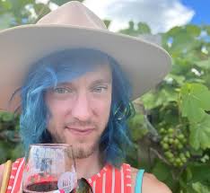 Know Your Sommeliers: DJ Howard