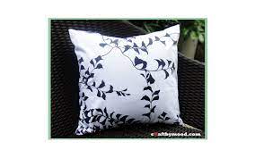Tertarik untuk membuat sarung bantal sederhana dari bahan kain. Cara Menjahit Sarung Bantal Pemula Craftbymood