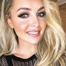 Charlene Evans's Instagram, Twitter & Facebook