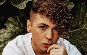 The Man Perm Or Merm Is Bringing Back The 80s Bounce To Men S Hair Permed Hairstyles Perm Hair Men Mens Perm