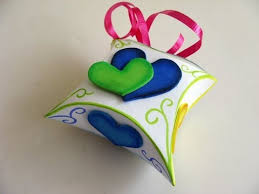 Los regalos siempre saben mejor si se comparten. Facil Manualidades Con Goma Eva Para Regalar Novocom Top