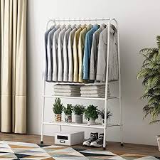 Berikut adalah daftar harga lemari pakaian plastik gantungan. 8 Desain Gantungan Baju Selain Dimasukkan Ke Dalam Lemari Tampak Mata Tapi Nggak Bikin Risi