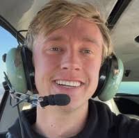 30+ "Robert Noah" profiles