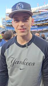 Regresamos con mas de Ben Rice, esta vez le pregunte si tuviera que elegir  entre el Licey y Las Aguilas, con cual jugaria. Y ya ustedes saben 🤣 y no  se pongan bravos que esto es chercha... no lo cojan ...