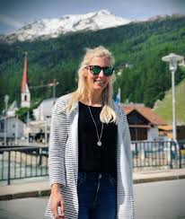Bekannt ist sie vor allem als moderatorin der mitternächtlichen nachrichtensendung heute+. Eva Maria Brem Facebook