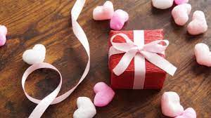 February 14th is just around the corner, and sweethearts all around the world are gearing up to shout their love from the rooftops. Best Gifts Under 50 For Valentine S Day Cnn Underscored