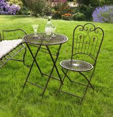 Und wenn es darauf ankommt, dann braucht der tisch auf. Garten Metall Tisch Online Bestellen Bei Yatego
