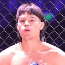 Andrew Kile's Instagram, Twitter & Facebook