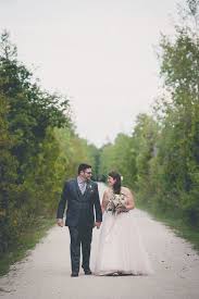 Bear Estate Wedding Photography Review Of Wedding Venues Toronto Wedding Tea Length Wedding Dress