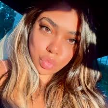 Chelsey King 9m Braids Good morning world!!! $20 Dutch SPECIAL!!!! Now  through the weekend!! Come see me! It's a perfect style for the beach or  pool parties!! Gentlemen S Cut Grooming еяшон