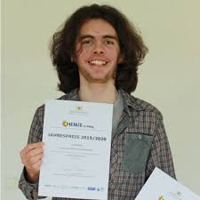 Gymnasium Wilhelmsdorf: Lucas Braun ist Jahrespreisträger des landeweiten  Wettbewerbs "Chemie im Alltag"